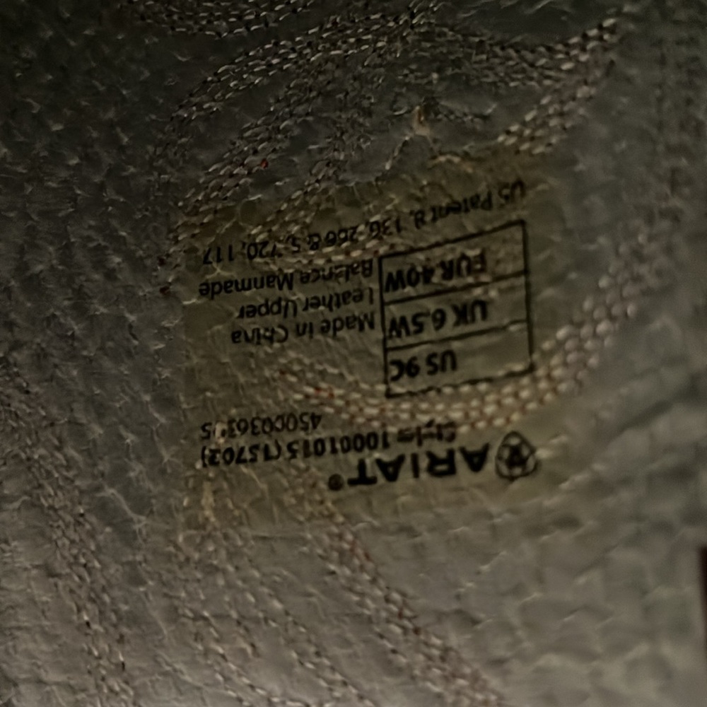Ariat boots - Picture 3 of 9